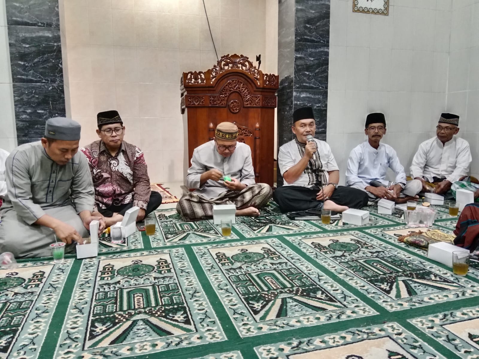 SAFARI TARAWIH PADUKUHAN PAKISAJI