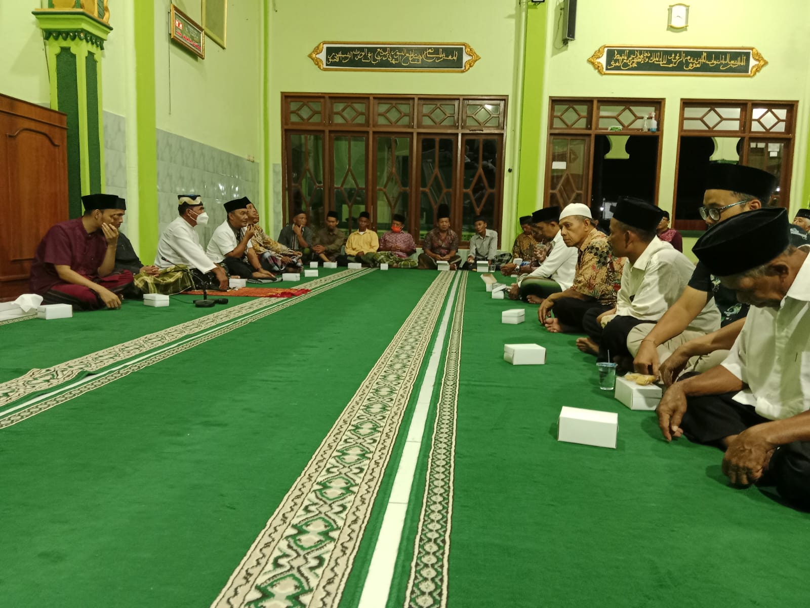 SAFARI TARAWIH KELILING DI PADUKUHAN BARATAN